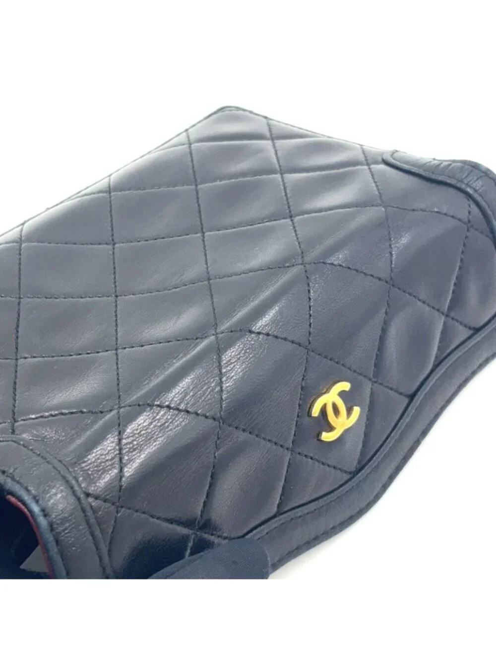 Chanel Quilted Shoulder Bag Lambskin Black Pouch Gold